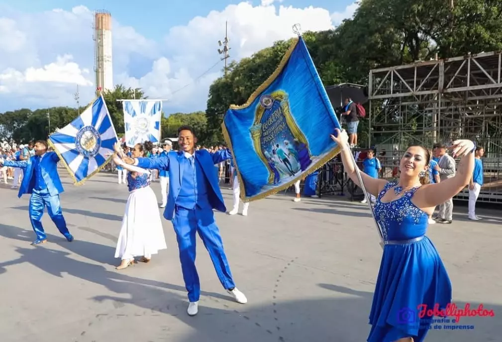 IMPERATRIZ DA PAULICÉIA FAZ ENSAIO ARREBATADOR E COMUNIDADE SE DESTACA NO ANHEMBI